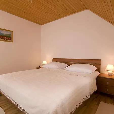 Bed and breakfast Na Kluk Idrija