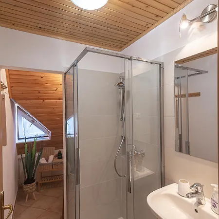 Na Kluk Bed & Breakfast 3*